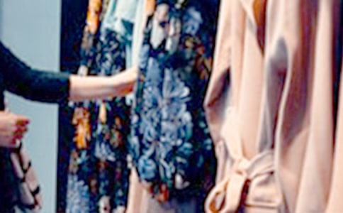 ���ί���b��ʩ����ͬ