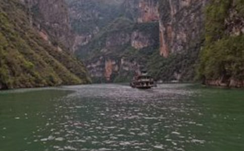 �茑���{�ﾰ�Č����~��ͨ��6ƪ��